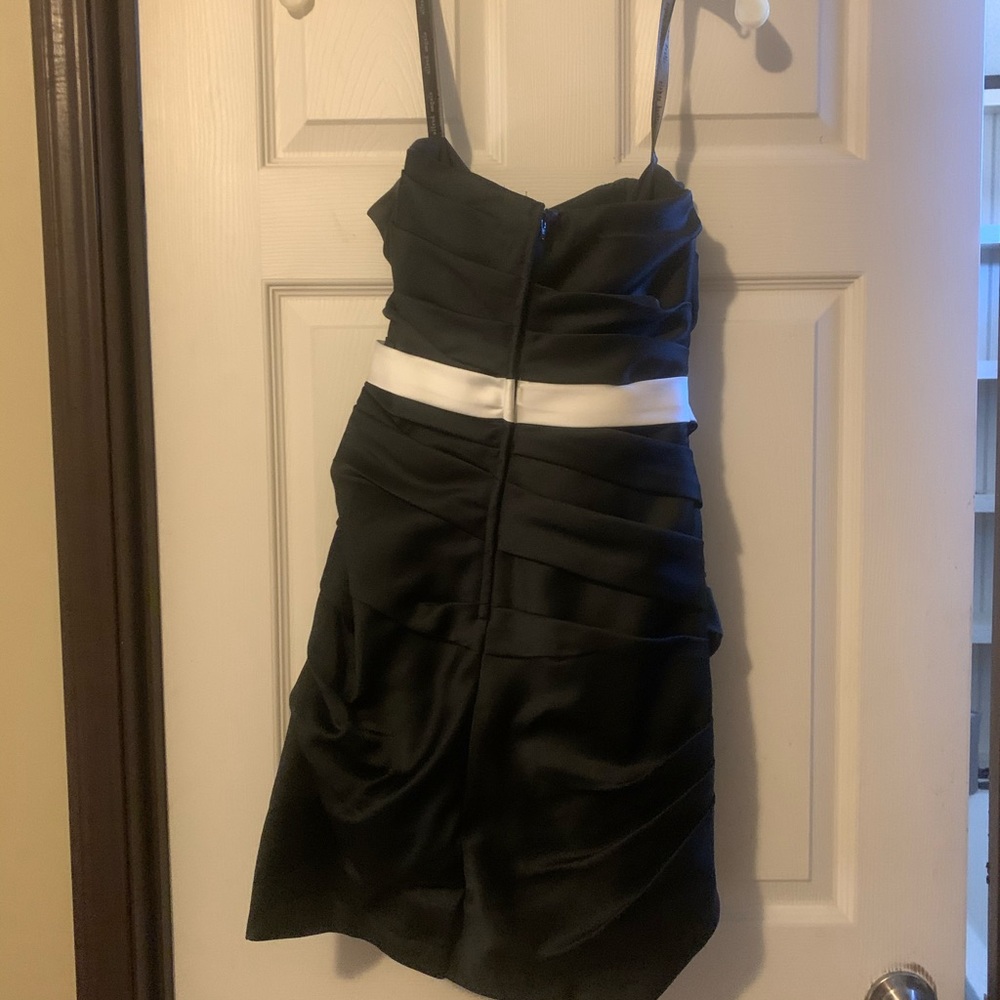 Strapless sweetheart formal dress, closet kept, smoke free home, wore once.